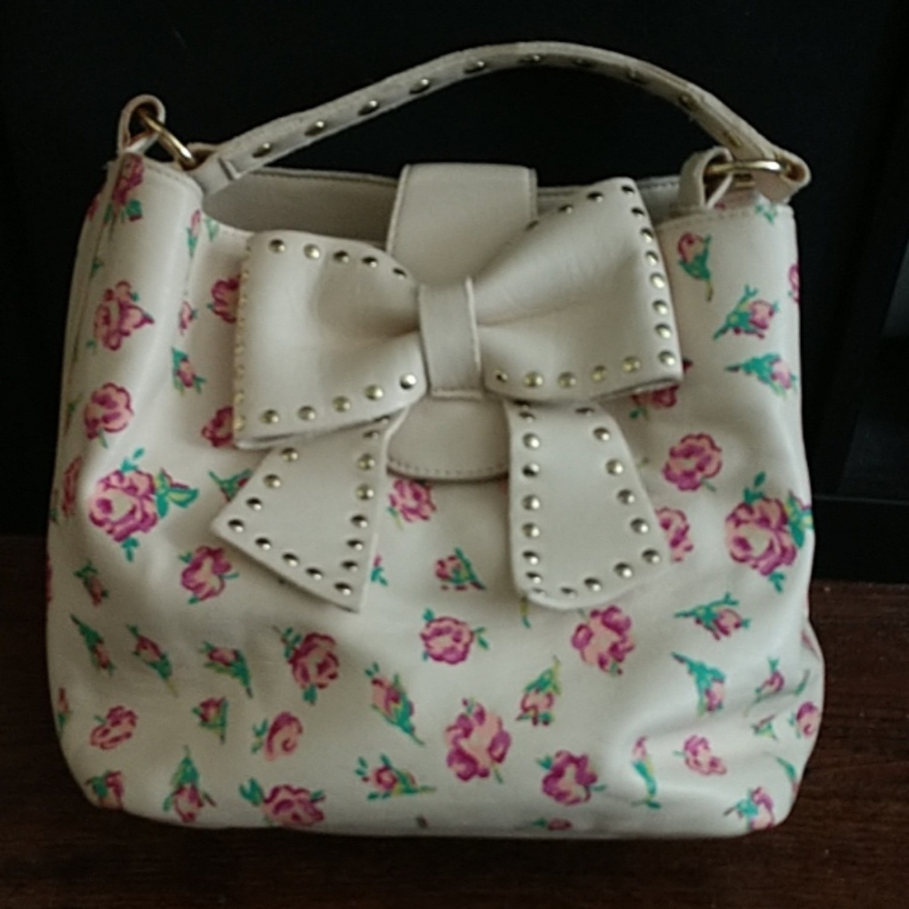 Betsey Johnson bow cream/rose satchel